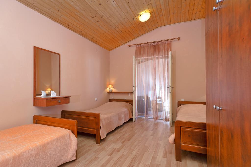 Holiday Home Leonida Jelsa  Zewnętrze zdjęcie