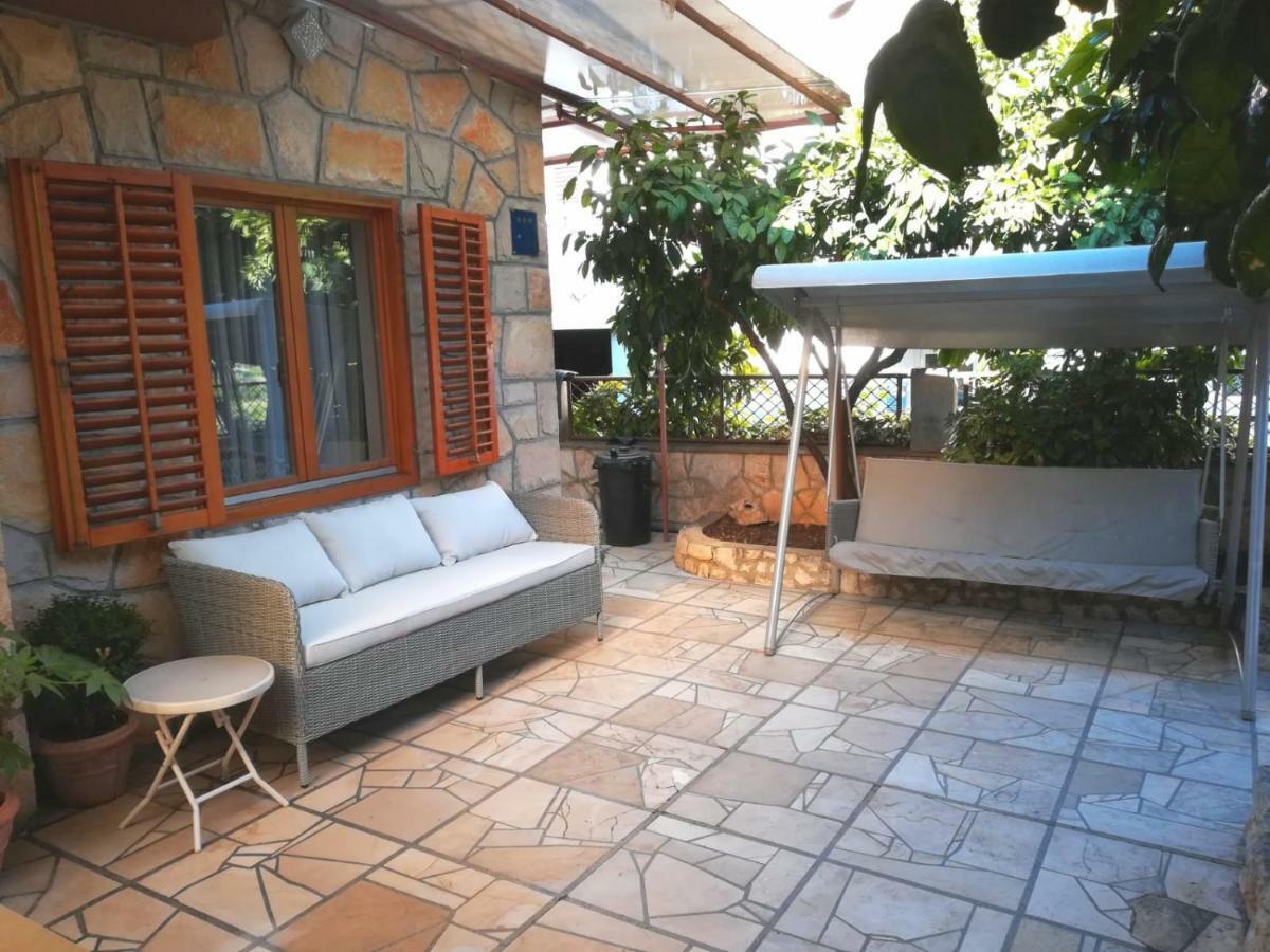 Holiday Home Leonida Jelsa  Zewnętrze zdjęcie