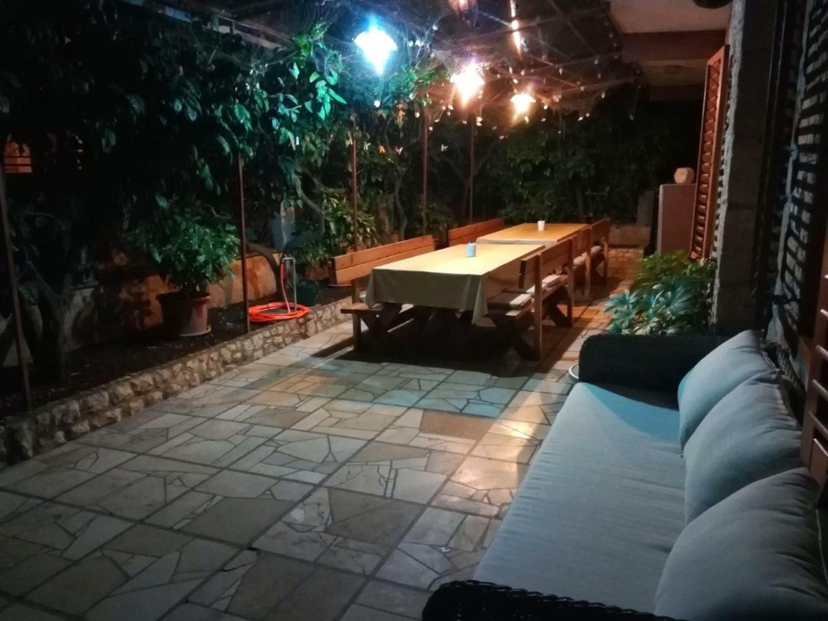 Holiday Home Leonida Jelsa  Zewnętrze zdjęcie